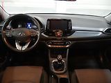 Hyundai i30 (2019) 1.6, ČR, AC, temp - náhled 8