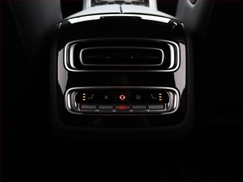 Omoda 9 (2026) SHS 1.5 PHEV - fotka 24 z 28