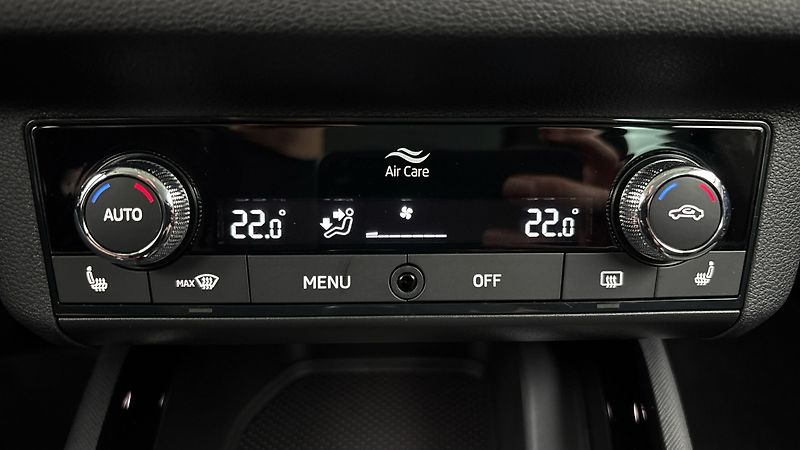 Škoda Kamiq 1.0 TSI Style - fotka 13 z 27