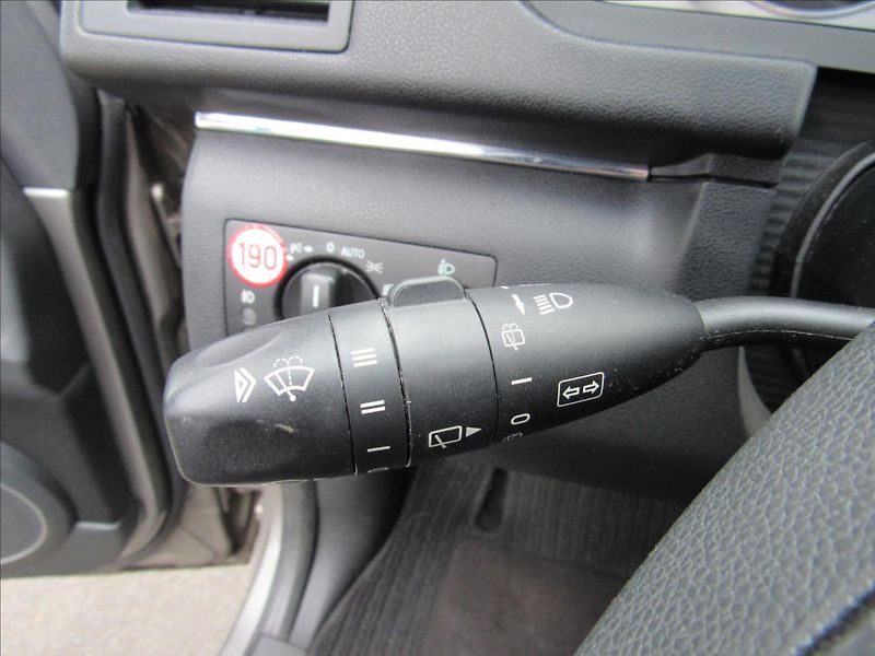 Mercedes-Benz Třídy B 1,5 i 70kW B 150 - fotka 18 z 28