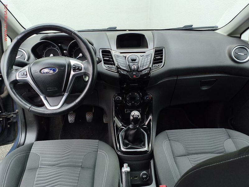 Ford Fiesta (2014) 1.0EB, Titanium - fotka 8 z 16