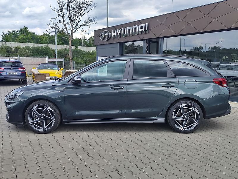 Hyundai i30 1.5 T-GDI/103kW N-Line DCT - fotka 8 z 36