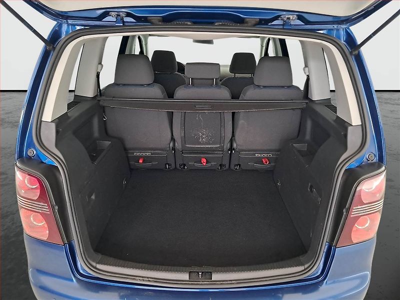 Volkswagen Touran (2009) 1.4 TSI, Tempomat - fotka 13 z 15