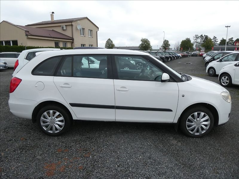 Škoda Fabia 1,2 HTP 51kW Ambiente,DPH,klim - fotka 2 z 51
