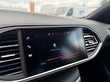 Peugeot 308 (2019) SW GT LINE 1.2 130k EAT8 - náhled 30