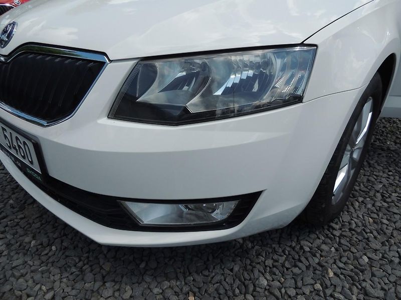Škoda Octavia (2016) 1.6TDi,81kw,AMB,ČR,2.majitel - fotka 31 z 42