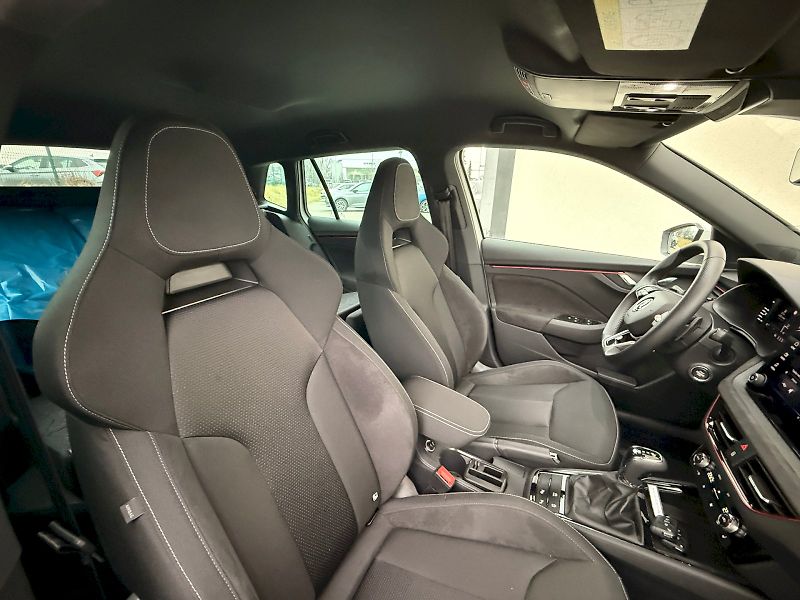 Škoda Kamiq (2024) SELEC TSI 110/1.5 A7F - fotka 16 z 34