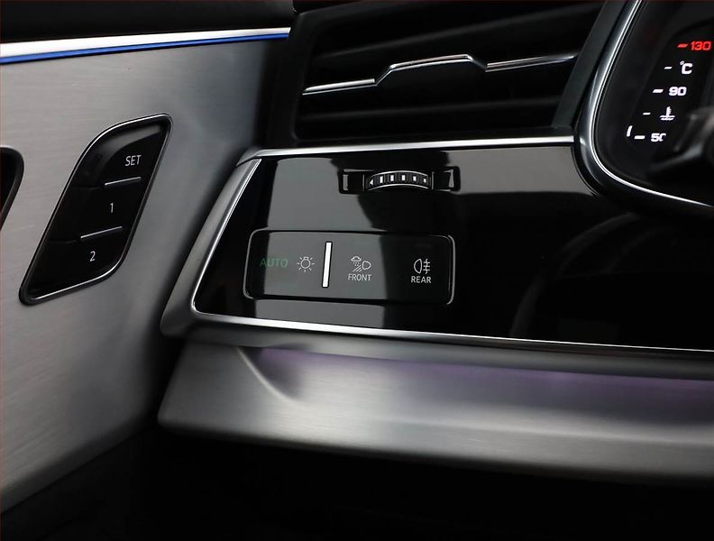 Audi Q8 (2021) 50 TDI - fotka 15 z 19