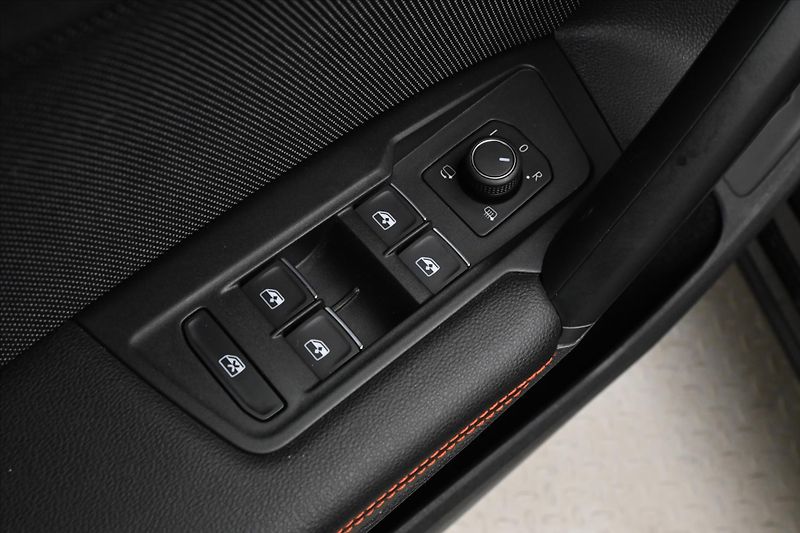 Seat Tarraco 2,0 FR TDI 147 kW DSG 4x4 Záru - fotka 26 z 32