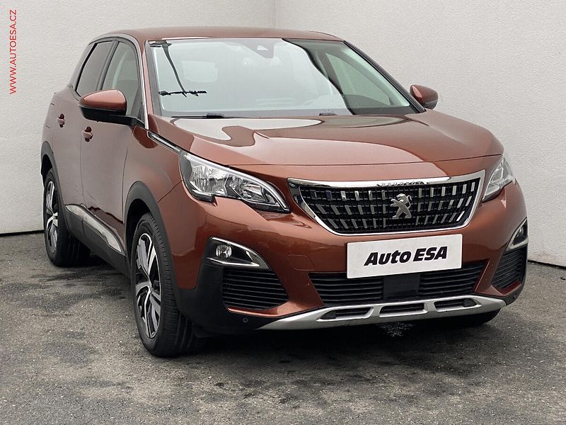 Peugeot 3008 (2019) 1.2PT, Allure, AT, navi - fotografie inzerátu