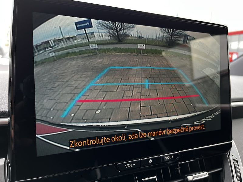 Toyota Corolla 1.8Hybrid GR Sport ODBĚR IHNED - fotka 17 z 29