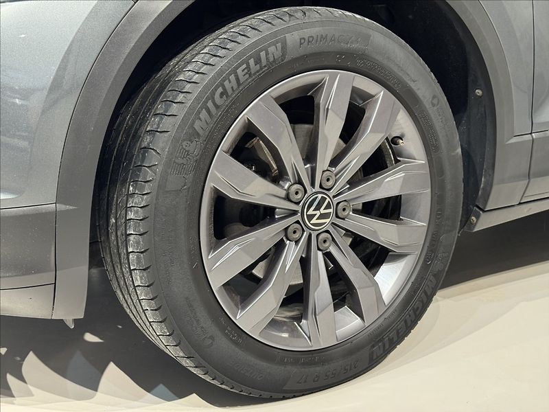 Volkswagen T-Roc 1,5 TSi  Sport Virtual Assist - fotka 6 z 44