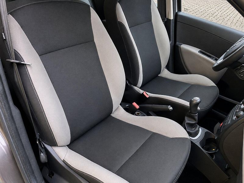 Renault Clio Combi 1,5 dCi (55kW)*TAŽNÉ* - fotka 13 z 17