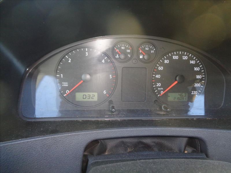 Volkswagen Caravelle 2,5 - fotka 3 z 3