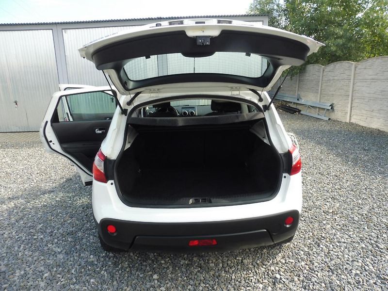 Nissan Qashqai 1.5DCi 110PS NAVI STK TOP STAV - fotka 128 z 189
