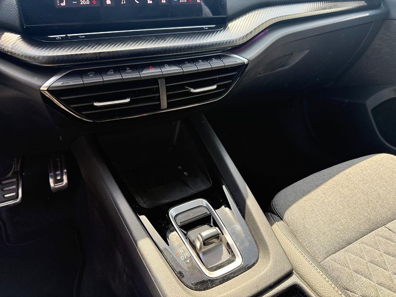 Škoda Octavia Sportline 2.0 TDI 110kw DSG Co - fotka 20 z 26