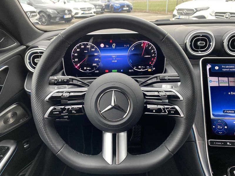 Mercedes-Benz Třídy C C 300 de 4MATIC - fotka 12 z 26