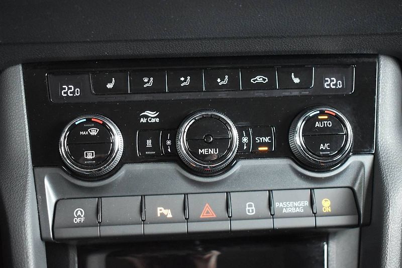 Škoda Karoq (2021) 2.0TDI 110kW, tažné,Webasto - fotka 23 z 23
