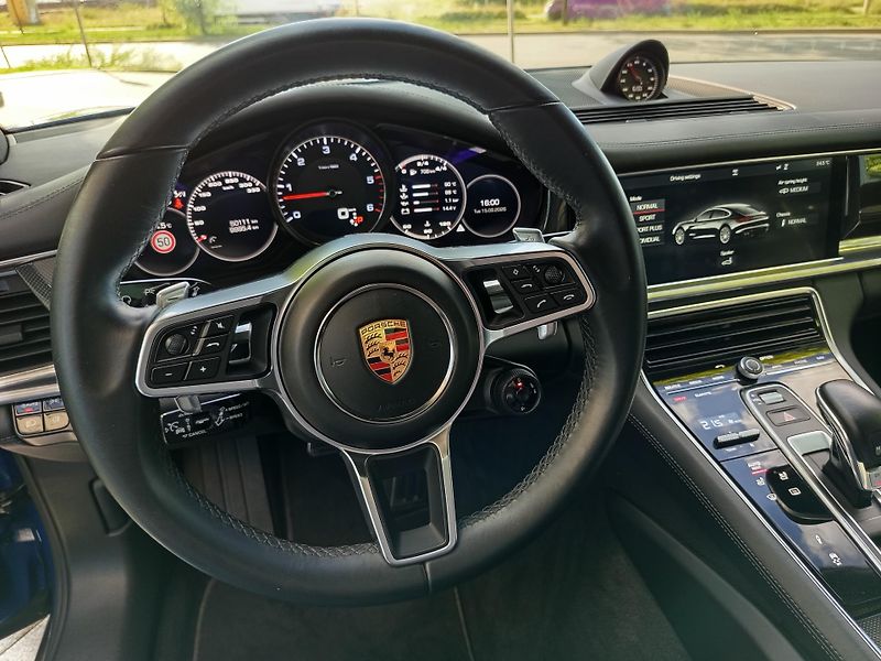 Porsche Panamera 4S diesel, 310 kW - fotka 18 z 28