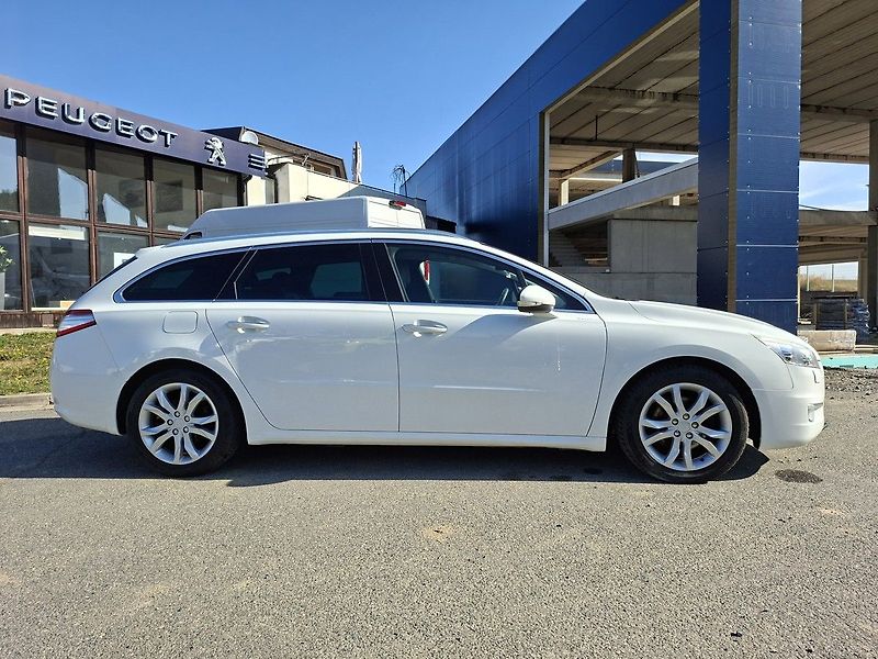 Peugeot 508 SW ALLURE 2,0 HDI AUT6 - fotka 9 z 27