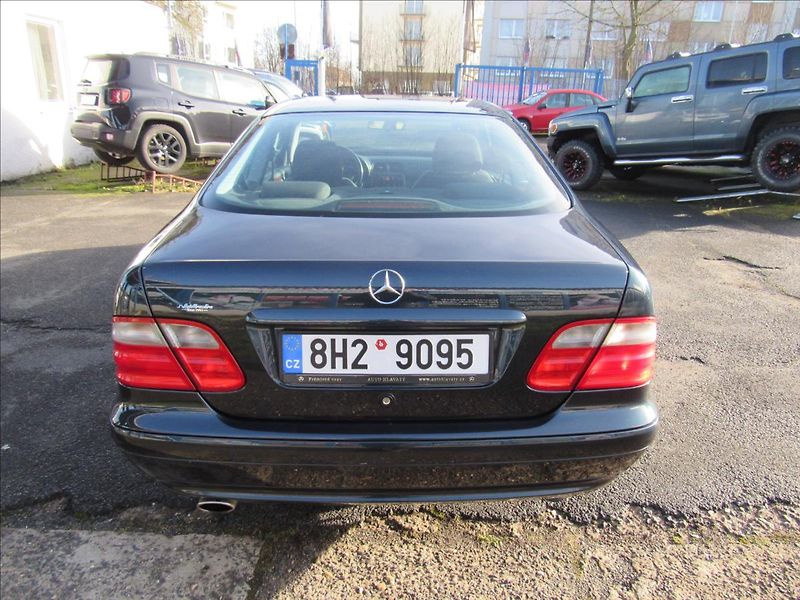 Mercedes-Benz CLK 2,0 200 Kompresor Perfektní st - fotka 5 z 37