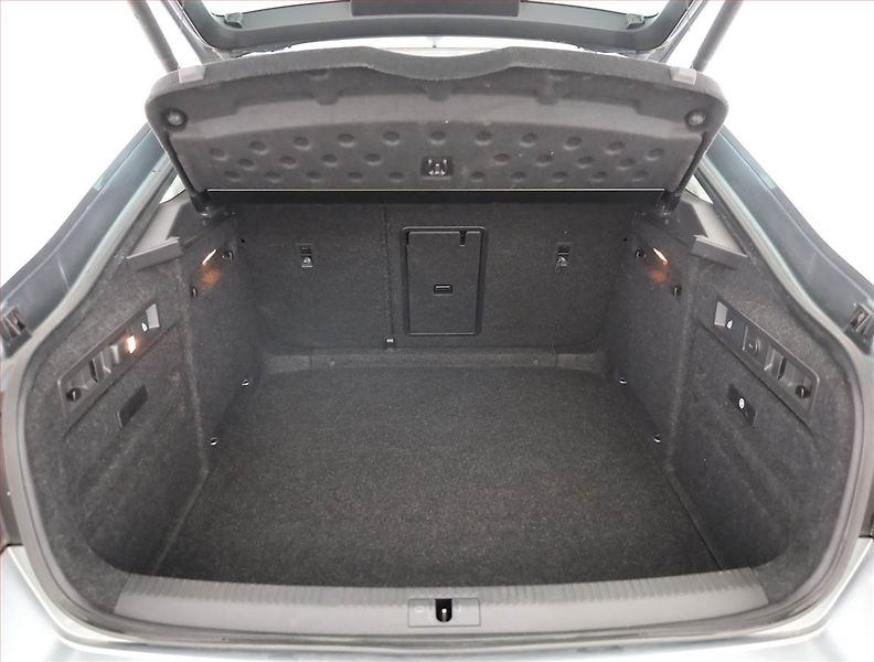 Škoda Superb (2017) Style 2.0 TDI, Automat, Kůže - fotka 18 z 19