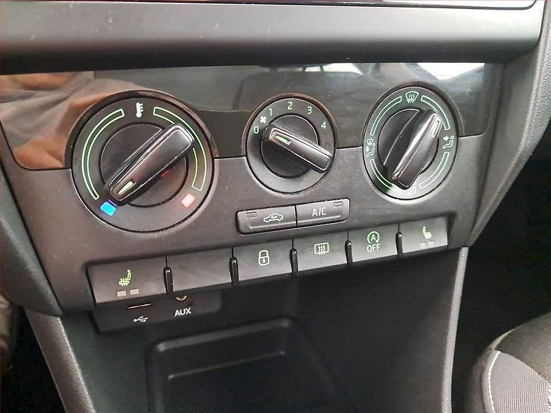 Škoda Rapid (2018) Spaceback 1.0 TSI, Serv.kniha - fotka 13 z 17