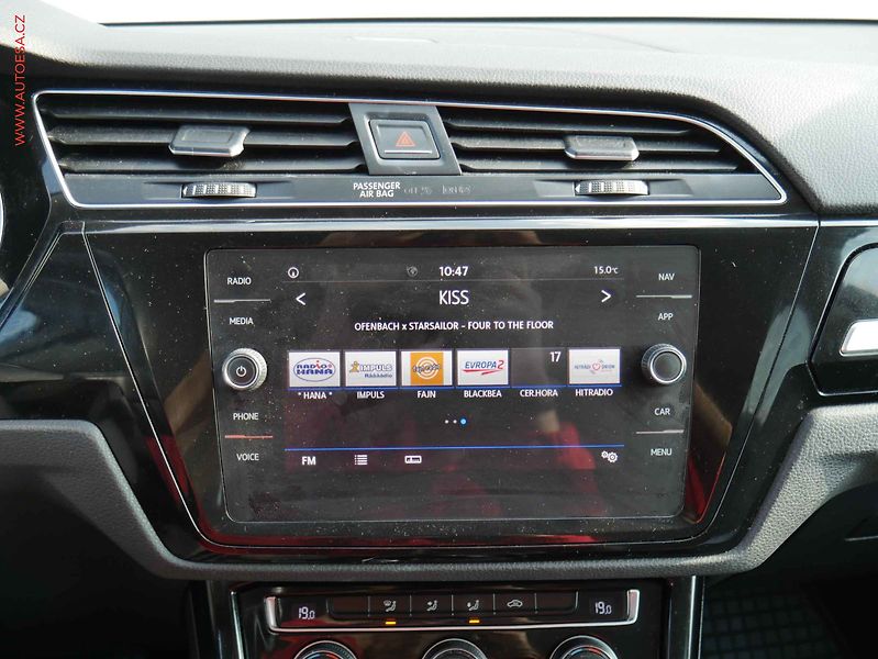 Volkswagen Touran (2019) 2.0TDi, DSG, navi - fotka 16 z 18