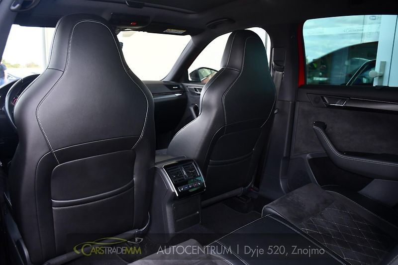 Škoda Superb 2.0TDi SPORTLINE 4X4 NEZ.TOP  - fotka 12 z 52