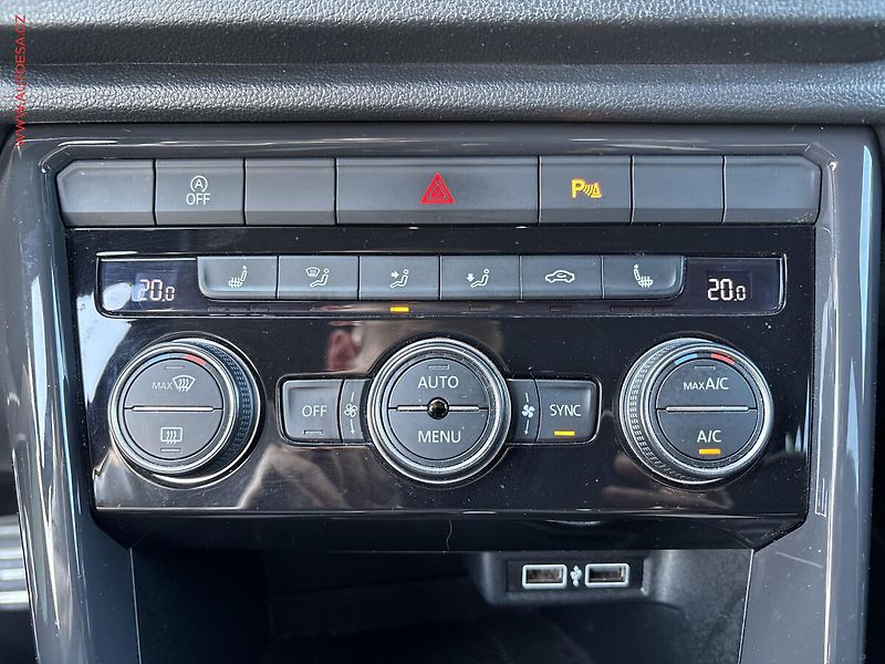 Volkswagen T-Roc (2018) 2.0 TSi 4x4, Highline, DSG - fotka 15 z 17
