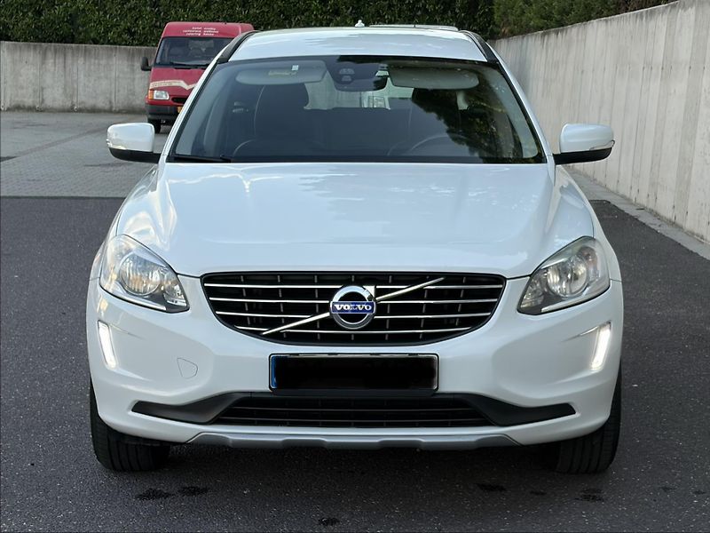 Volvo XC60 (2016) 2.0 D3 110kW AT8/152tkm/SERVIS - fotka 5 z 31