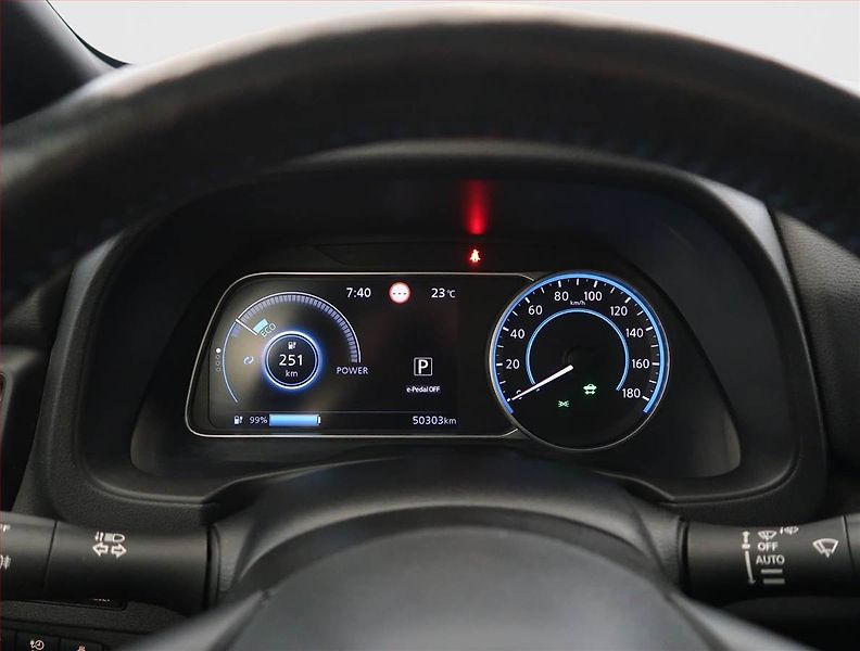 Nissan Leaf (2021) 40 kWh, SoH 90%, Automat - fotka 11 z 24