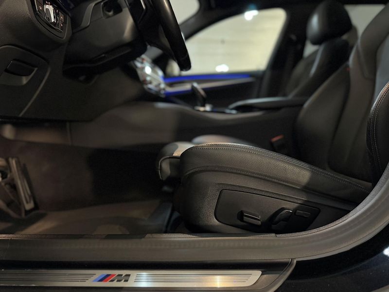BMW Řada 5 530d xDrive M-Sport Laser FCL - fotka 28 z 48