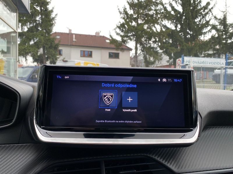 Peugeot 208 (2025) ALLURE Hybrid 100 e-DCS6 - fotka 14 z 21