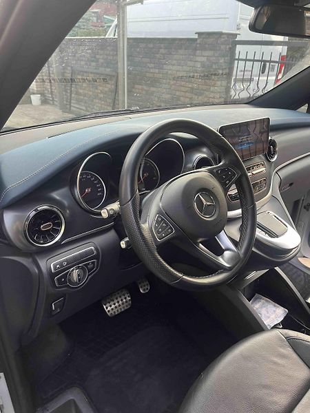 Mercedes-Benz EQV (2022) 300 L  - fotka 4 z 16