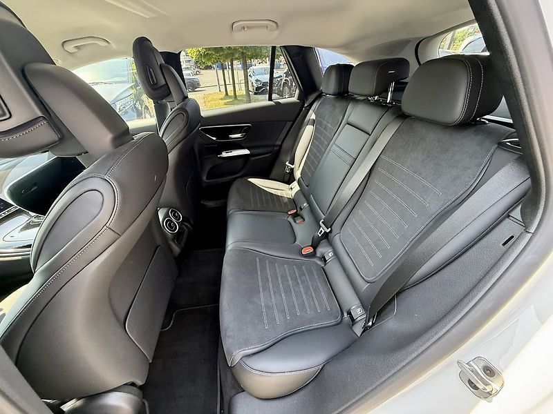 Mercedes-Benz GLC (2025) 200 d 4MATIC - fotka 16 z 45