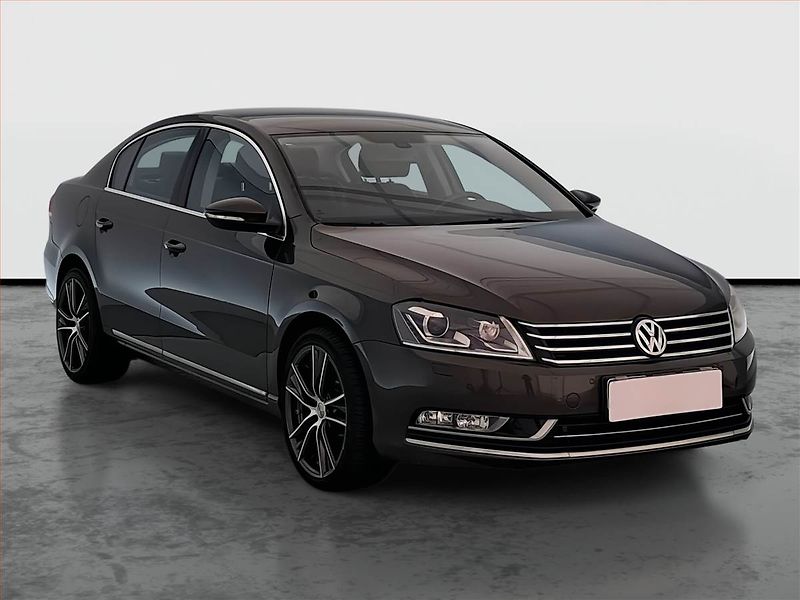 Volkswagen Passat (2013) 2.0 TDI, Automat, Tempomat - fotka 1 z 20