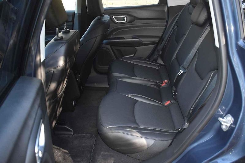 Jeep Compass již je k mání jen s menší či větší elektrifikací