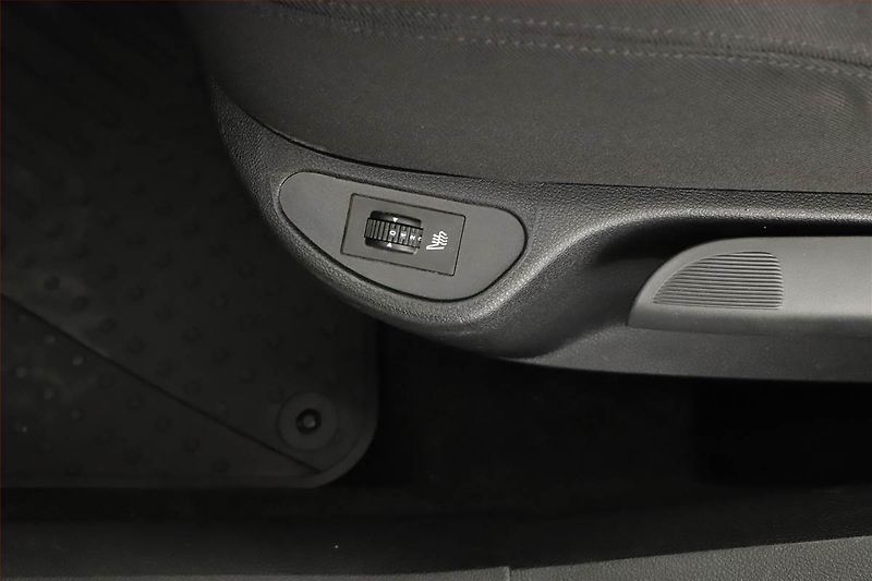 Peugeot 308 (2008) 1.4 VTi, Serv.kniha, po STK - fotka 9 z 14