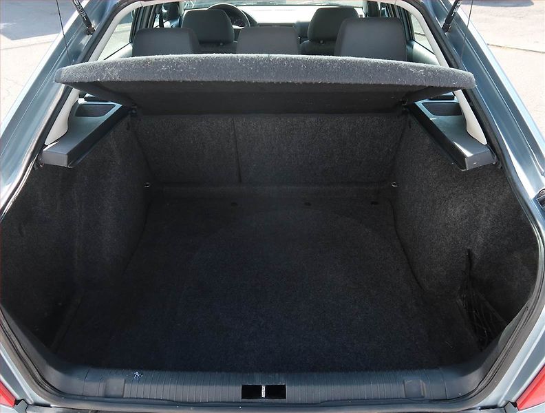 Škoda Octavia (2003) 1.6, po STK, dobrý stav - fotka 13 z 15
