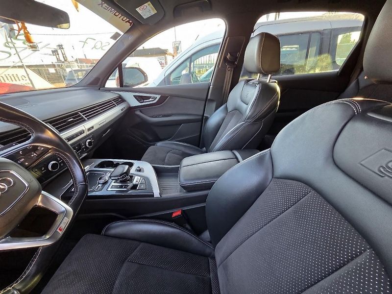 Audi SQ7 (2017) 320kw-V8-S-LINE-BLACK-ALU22 - fotka 9 z 12