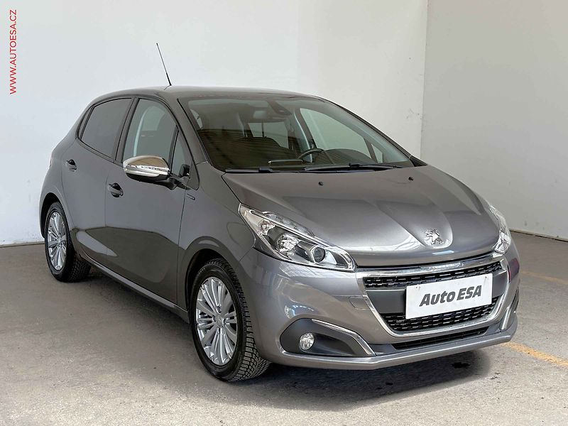 Peugeot 208 (2019) 1.2 PT, AC, temp - fotka 1 z 16