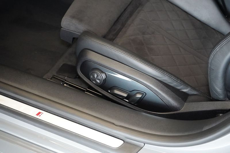 Audi TT RS Quattro, B&O, Matrix LED - fotka 21 z 47