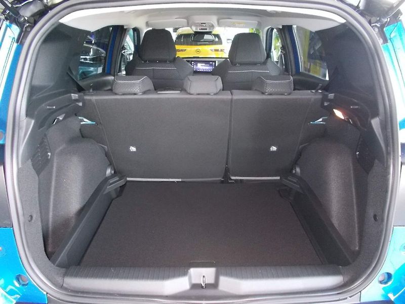 Opel Frontera (2026) GS Electric XL Elektromotor (8 - fotka 2 z 26