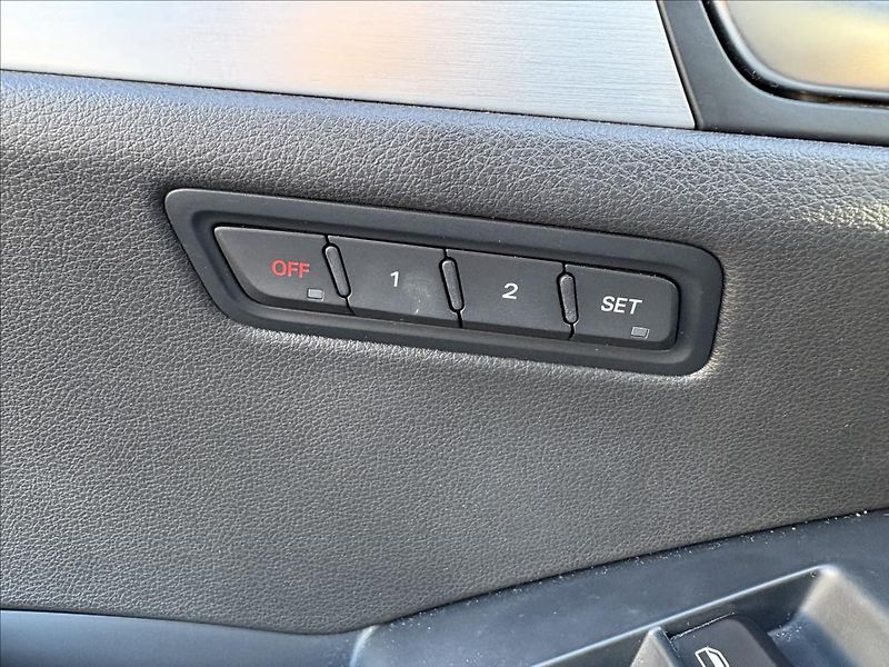 Audi Q5 3,0 TDi176kW 3x S-line,Max výb - fotka 7 z 50
