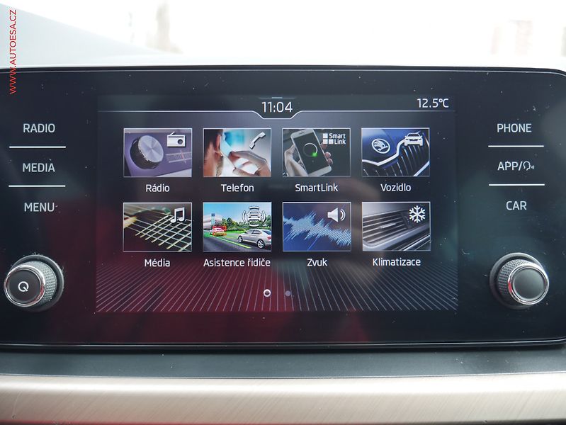 Škoda Scala (2021) 1.5 TSI, ČR, Style, DSG - fotka 13 z 19