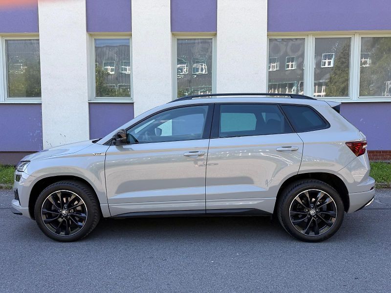 Škoda Karoq 1,5 TSi/Sportline/DSG/1.maj.  - fotka 2 z 28
