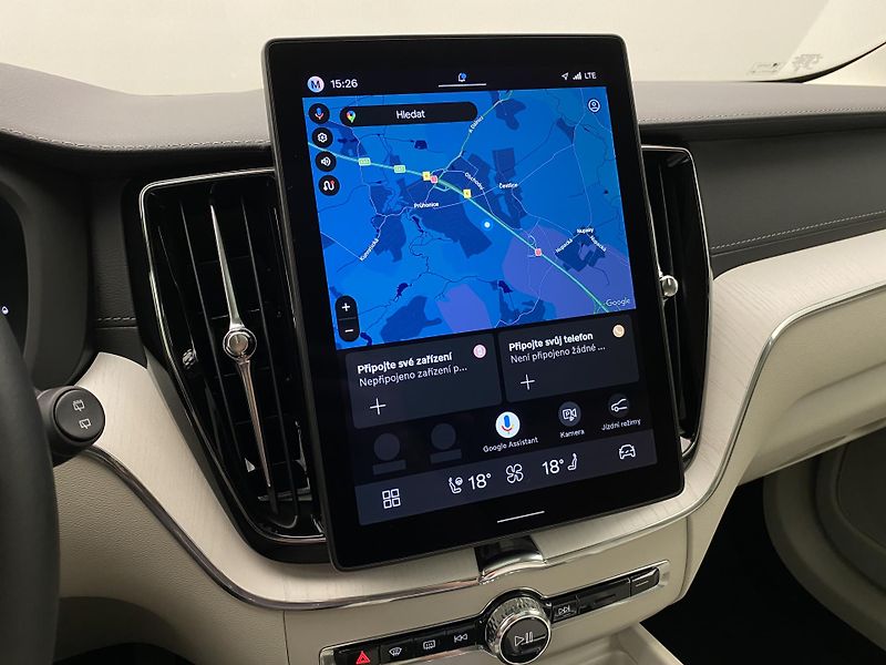 Volvo XC60 T8 AWD RECHARGE DARK ULTRA CZ - fotka 42 z 67