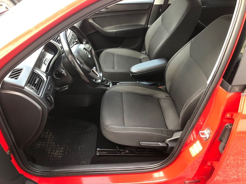 Škoda Rapid (2014) 1.2 TSI Tažné NOVA STK - fotka 7 z 27