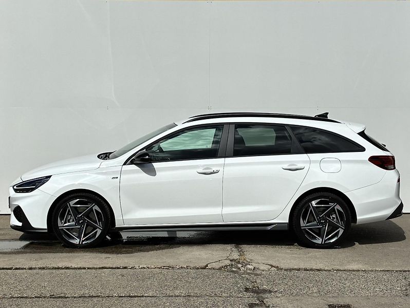 Hyundai i30 1.5 T-GDI 103kW DCT N-Line - fotka 8 z 18